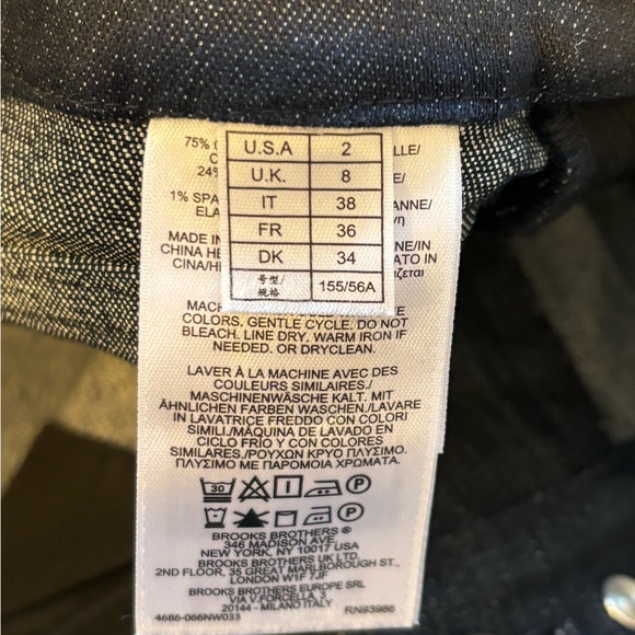 Brooks Brothers Straight Leg Dark Rinse Jeans Womens Size 2 Black Pocket Trim - Picture 10 of 13